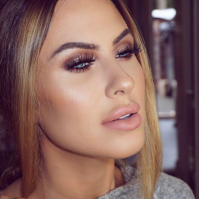 Penampilannya dengan bibir tebal kini sudah menjadi masa lalunya. Jade ingin konsisten dengan penampilan yang lebih alami.  Foto: Instagram (@jadekaty)