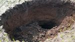 Penampakan Lubang Misterius di Sukabumi
