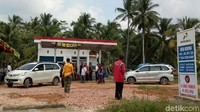 Kehadiran BBM Satu Harga sebagai komitmen pemerintah menyalurkan BBM di daerah tertinggal, khususnya di Lalan dan dikenal letaknya di daerah perairan.