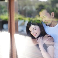 Dalam deretan foto bertema keseharian tersebut, keduanya memperlihatkan kemesraan mereka. Netizen pun baper dibuatnya. Foto: Instagram/@ditasoedarjo