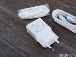 Unboxing Galaxy A8 Star, Ponsel Dua Kamera Harga Rp 7 Jutaan