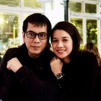 Pernikahan Gista Putri dan Wishnutama pada 20 September 2015 juga dihadiri oleh Susilo Bambang Yudhoyono (SBY). Tak hanya SBY, Jusuf Kalla juga tampak menghadiri pesta pernikahan Gista dan Wishnutama. Foto: Dok. Instagram