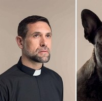 Francois dan Antoine, anjing French Bulldog kesayangannya. Foto: Dok. Gerrard Gethings