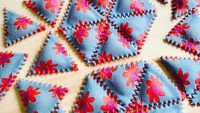Pencinta motif floral pasti nggak tega makan pasta ini. Apalagi bentuknya segitiga mungil. Foto: Istimewa