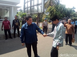 Sandiaga: Erick Thohir Nangis Saya Jadi Cawapres Prabowo