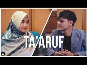 Kisah Cinta Anisa Rahma dan Anandito Persis Skenario Film