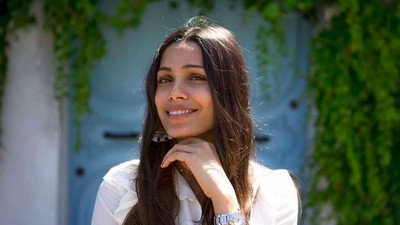 Kepincut Freida Pinto Slumdog Millionaire yang Makin Fresh Aja Nih!