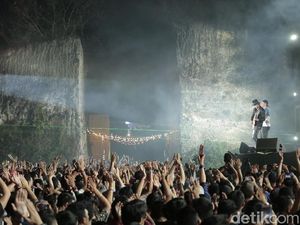 Padi Reborn Rayakan Hari Jadi di The 90s Festival