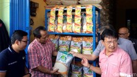 Pihaknya pun memastikan akan terus menyiapkan beras operasi pasar bila mana dibutuhkan.