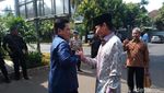 Foto: Momen Erick Thohir dan Sandiaga Berpelukan