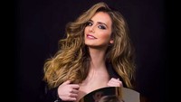 Angela Ponce menjadi perempuan transgender pertama yang jadi kontestan Miss Universe dalam sejarah. Dulunya si pirang asal Spanyol itu adalah seorang pria. Foto: Transgender pertama di Miss Universe / @angelaponceofficial  