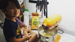 10 Potret Cantik Rima Melati Adams Saat Ngopi dan Makan Sehat