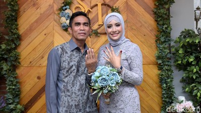 Resmi Dilamar Anggota DPRD, Shinta Bachir Berikan Senyum Terindah