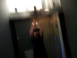 Berbagai Selfie Aneh yang Menggelikan