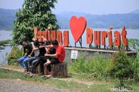 Cantiknya Waduk Jatigede Sebelum Kering Kerontang