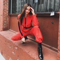 Keberhasilan Kelsey pun membuat ia menjadi model Filipina, sekaligus yang pertama dari Asia Tenggara yang tampil di fashion show Victorias Secret.  Foto: Instagram/@kelseymerritt