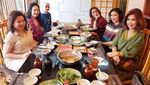 Cantik dan Anggun! Istri Roy Suryo Saat Hang Out Bareng Sosialita