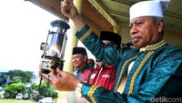 Dalam acara kirab obor nantinya akan start di Kesultanan Ternate dan diarak ke Landmark pada pukul 06.00 WIB. Ada sekitar 2000 peserta yang akan mengawal kirab obor tersebut.
