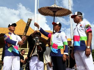 Menpar Apresiasi Torch Relay Asian Para Games 2018 di Ternate