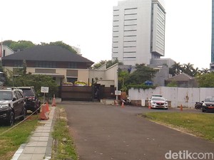 Syukuran Ultah ke-17 PD Digelar di Rumah SBY, Roy Suryo Hadir