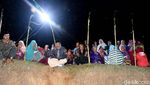 Keindahan Seribu Obor Petani di Gunung Prahu