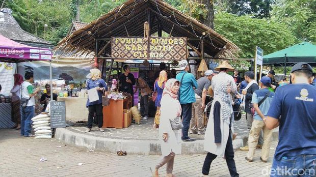 Ribuan Warga Ikuti Perayaan HUT Gong Perdamaian Dunia di Ciamis