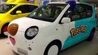 Ia justru memposting mobil-mobil unik seperti Batmobile dan juga Pokemon. Foto: Screenshot Instagram Erick Thohir