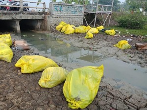 DLHK Karawang Gandeng Polisi Buru Pembuang Limbah Medis