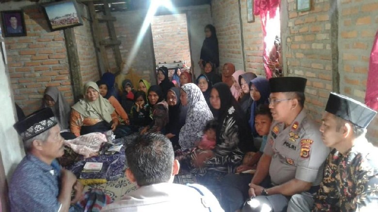 Bergulat dengan 2 Ekor Buaya, Pria di Jambi Tewas Bergulat dengan 2 Ekor Buaya, Pria di Jambi Tewas