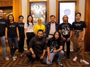 Libur Weekend, JK Ajak Istri dan Cucu Nonton Wiro Sableng