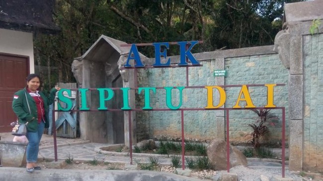Wisata Aek Sipitu Dai, Pesona Air 7 Rasa Pusuk Buhit Tempat Mandi Raja