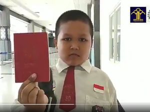 Kisah Nursaka, Bocah SD yang Lintasi Batas Negara Demi Sekolah