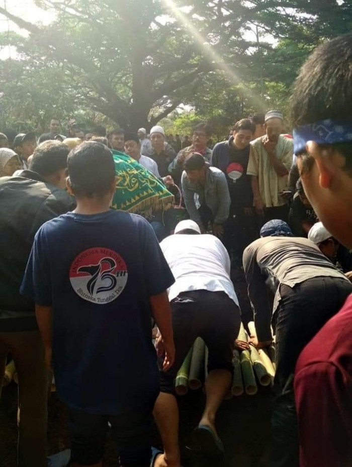 Duka dan Firasat Keluarga Korban Bus Maut Sukabumi