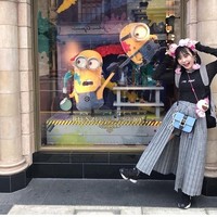 “Sangat alami untuk berbahagia setelah mendapat 16 ribu yen. Dia tampak seperti gadis baik dengan hati yang polos,” komentar netizen.