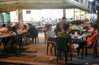 Jual Es Cokelat Terlalu Mahal, Restoran Ini Didenda Rp 107 Juta