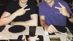 Gaya Keren Jorge Lorenzo Saat Menikmati Sushi hingga Pasta