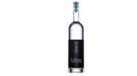 Iluliaq US$ 50 per botol (Rp 725 ribu), berasal dari gletser Sermeq Kujalleq di Greenland, yang telah menjadi situs yang dilindungi UNESCO sejak 2004. Foto: Istimewa financesonline.com