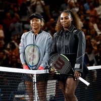 Berhadapan dengan Serena Williams di final Grand Slam adalah mimpinya sejak kecil. Siapa sangka, di 2018 impian itu akhirnya terwujud. Tak hanya melawan idolanya itu, ia bahkan menang dari Serena Williams. Foto: Getty Images