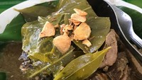 Banyak orang suka jeroan dengan paduan jeroan sapi sekaligus. Karena rasanya gurih empuk. Foto Instagram @isabelleossy