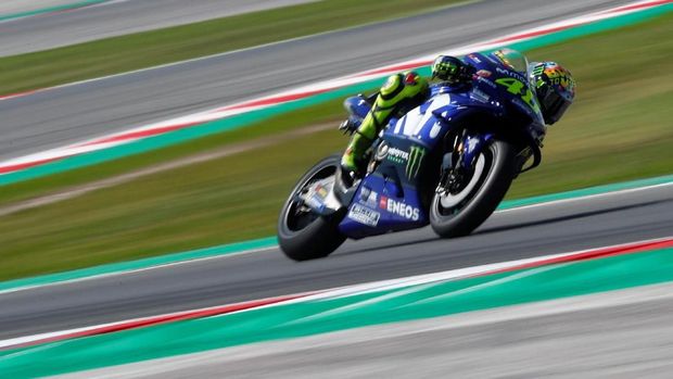 Valentino Rossi sempat mengalami kecelakaan di sesi latihan bebas ketiga MotoGP Aragon.