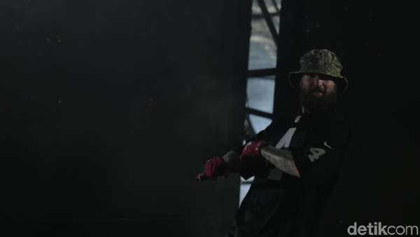 Nikmati Aksi Energik Limp Bizkit Nikmati Aksi Energik Limp Bizkit
