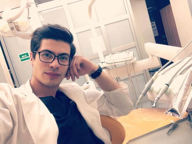  Felipe merupakan dokter gigi yang berasal dari Calama dan mendedikasikan waktu luangnya untuk pemodelan dan fotografi. Foto: Facebook