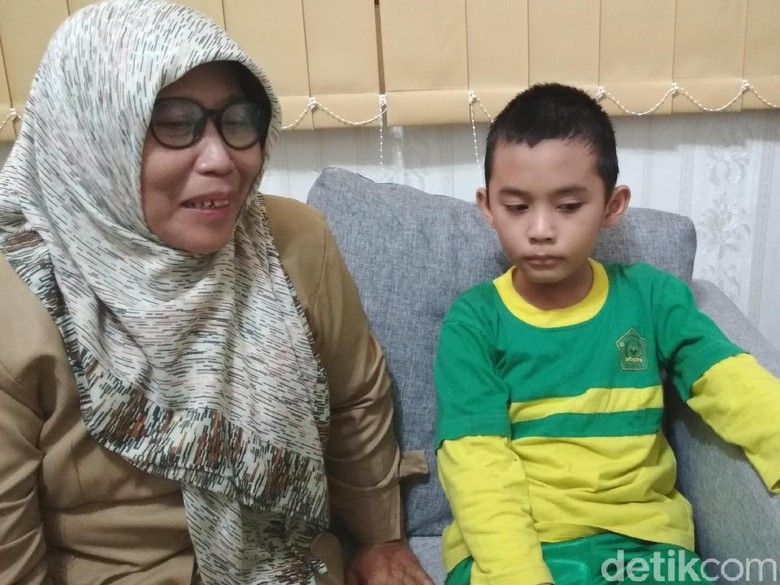 Hebat, Pelajar MI Blitar Raih Emas Olimpiade Matematika Internasional Hebat, Pelajar MI Blitar Raih Emas Olimpiade Matematika Internasional
