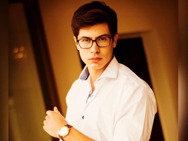 Bagaimana menurutmu dengan pesona Mister Mundo Chile 2018 ini? Foto: Facebook