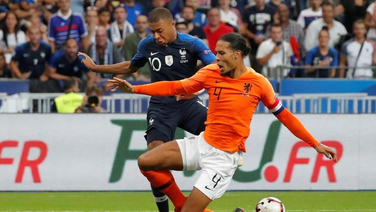 Timnas Belanda bertemu Prancis. (Foto: Charles Platiau/REUTERS)