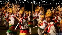 Rangkaian malam puncak Haornas 2018 disuguhkan pertunjukkan kolosal. Sekitar 12000 siswa membuka tampilan dengan menarikan tarian soya-soya. Mengangkat tema Timurku Indonesia Berjaya, panitia ingin menggambarkan perjuangan Sultan Baabullah dalam mempertahankan Ternate dari serangan musuh.