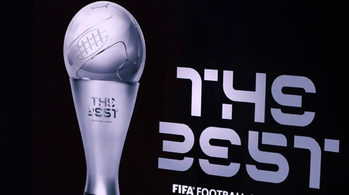 Virgil van Dijk bersaing dengan Cristiano Ronaldo dan Lionel Messi rebutkan gelar pemain terbaik FIFA. (Foto: Bryn Lennon/Getty Images)