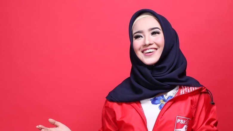 Altruisme Politik Perempuan Altruisme Politik Perempuan