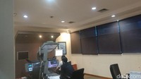 Tiap simulator ini memiliki fungsi tersendiri. Simulator digital bernama lain integrated procedural training (IPT). Bisa digambarkan panel-panel yang ada di dalam kokpit divisualkan melalui layar, terhitung 12 layar di dalam satu ruangan (Masaul/detikTravel)