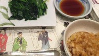 Naomi berkata bahwa ia lahir di tahun Sapi sehingga dia sangat suka menyantap hidangan daging khas Jepang. Foto: Instagram @naomiosakatennis